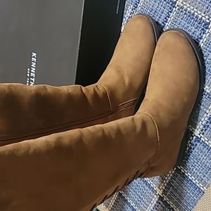 Kenneth Cole boots 👢
